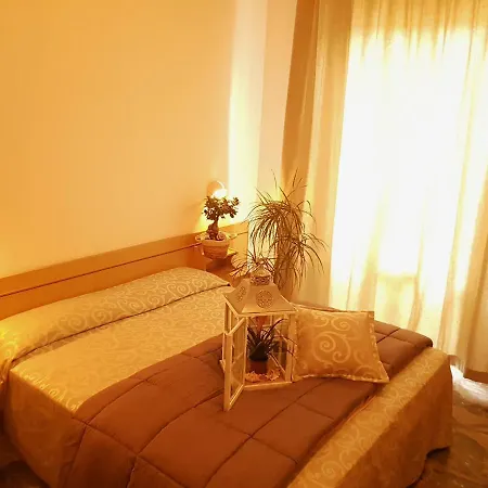 Hotel Romantica 3*